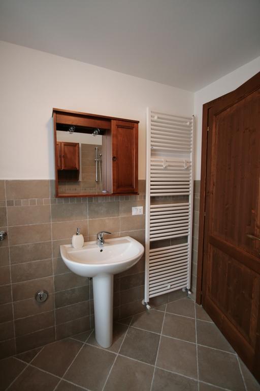 Affittacamere Nonna Leni Frisanco Habitación foto